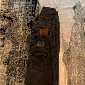 4 cropped jeans I’m 5’1  112 lbs